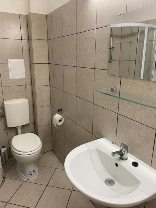 Budapest Sportarena&Stadion Apartman H-62 Bagian luar foto